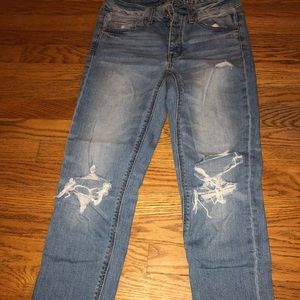 American eagle high rise boyfriend jeans!!